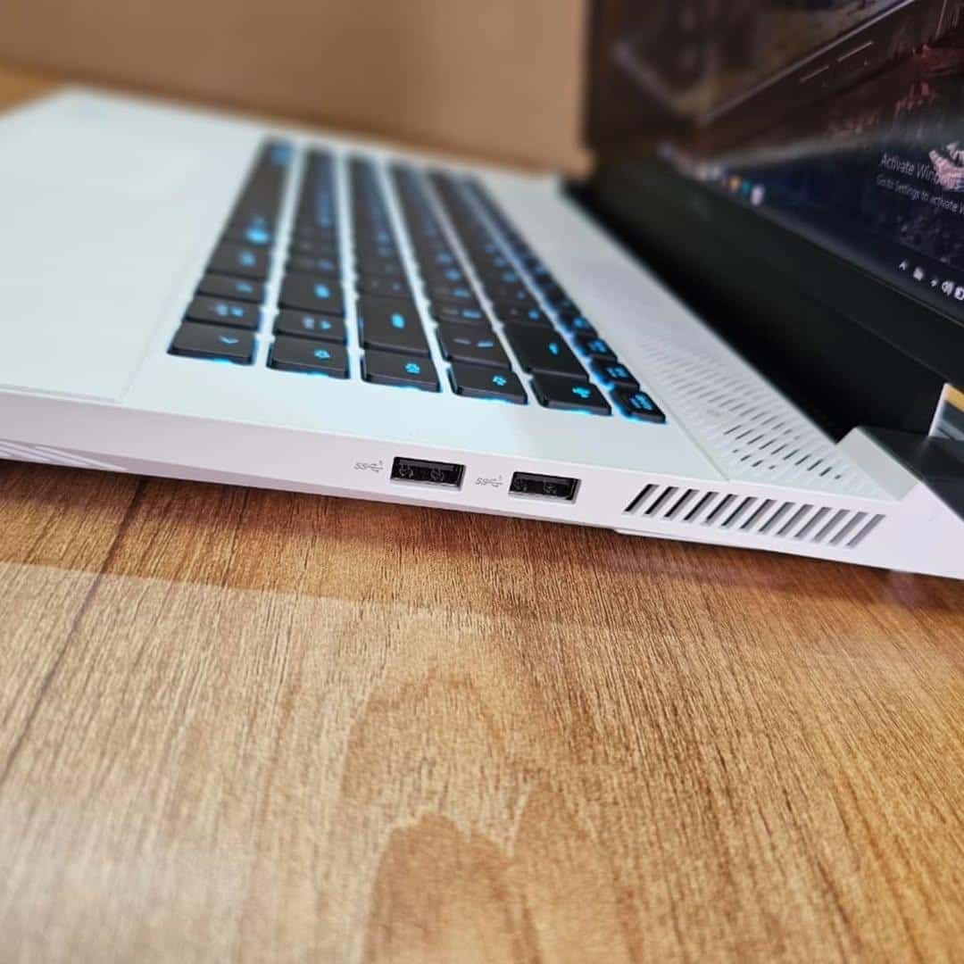 DELL G16 7630 Gaming Laptop. thumbnail 6