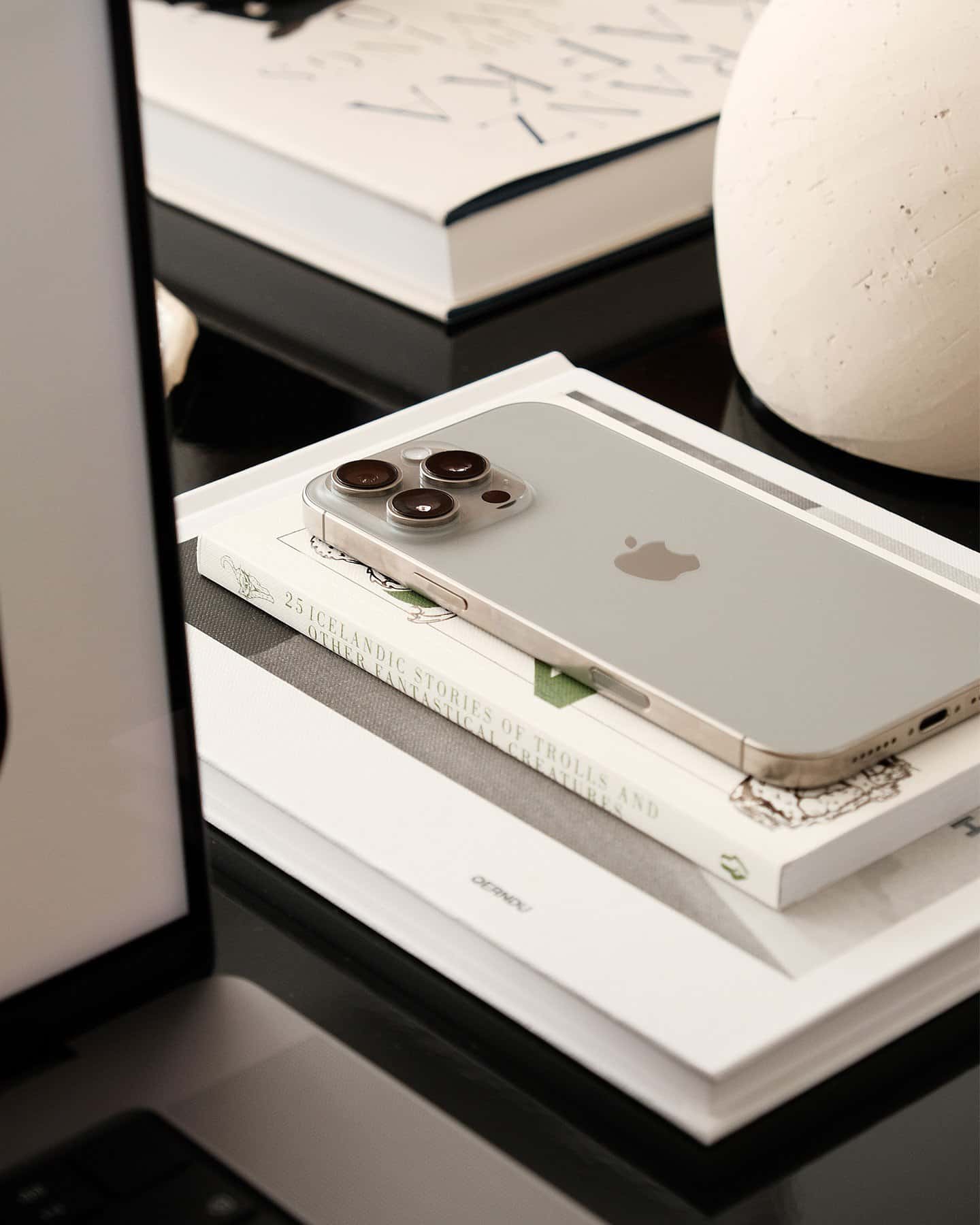 MacBook Pro 14-inch 2024 thumbnail 3