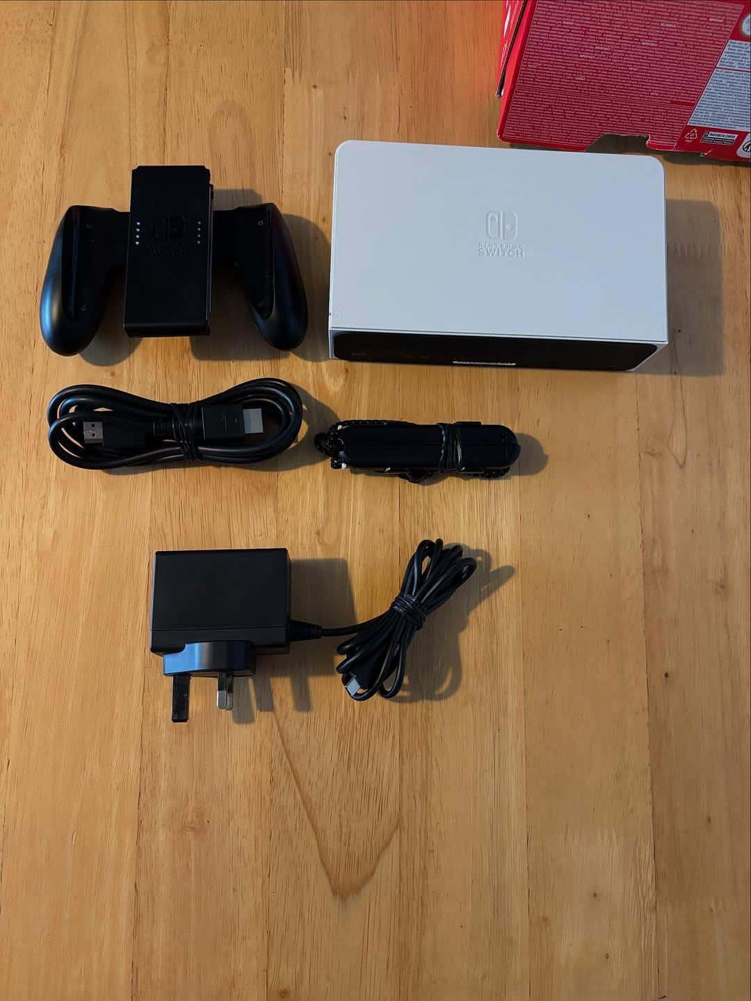 Nintendo Switch thumbnail 6